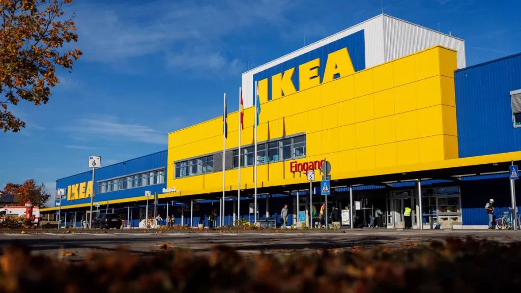 IKEA Kitchen Reviews: What Customers Are Saying and Why Custom Cabinets Might Be a Better Choice 45 IKEA Kitchen Cabinets reviews